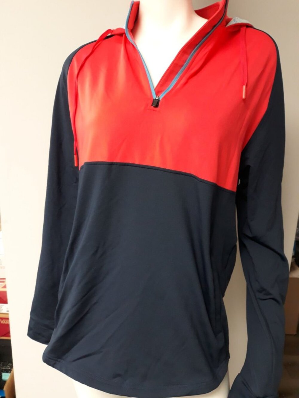 Swannies Company Women's Hoodie Black Red Size M NEW WITH TAGS!